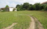 Terrain constructible – NR pièces – NR chambres – 819 m²