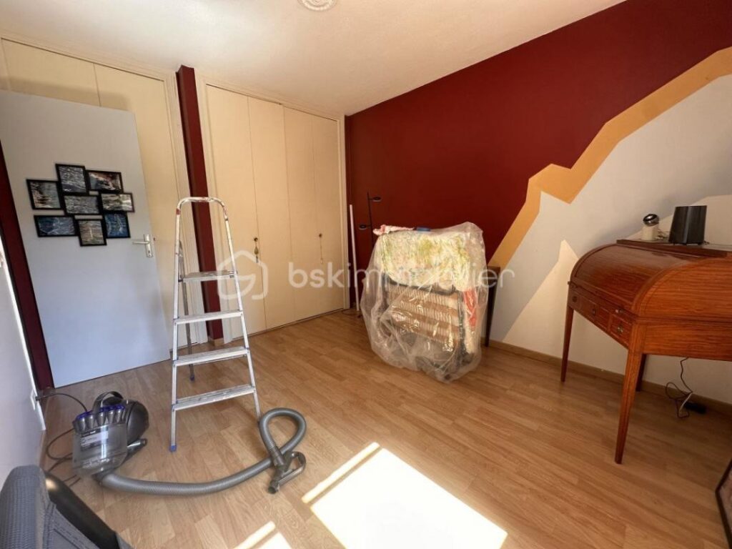 Appartement lumineux 4 pièces avec garage et cave – 4 pièces – 3 chambres – 80 m²