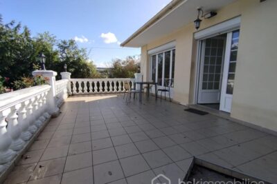 Maison avec terrains divisibles – 6 pièces – 4 chambres – 134 m²