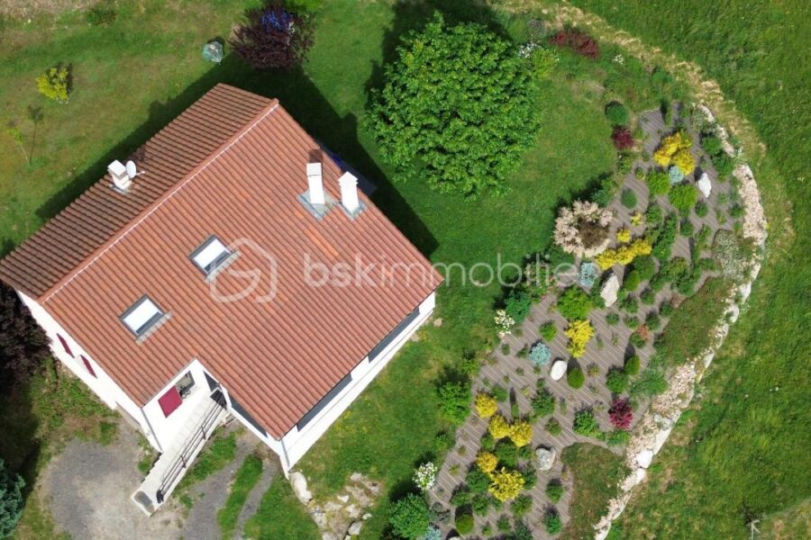 Maison à vendre à Lanarce