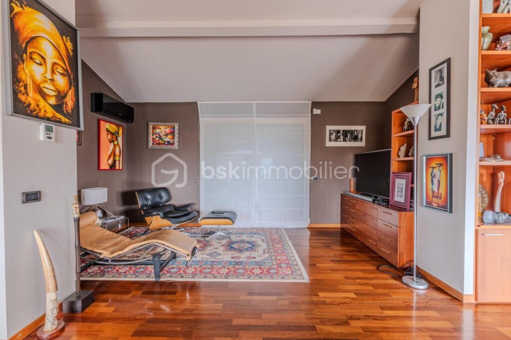 EXCEPTIONNEL – 6 pièces – 4 chambres – 229 m²