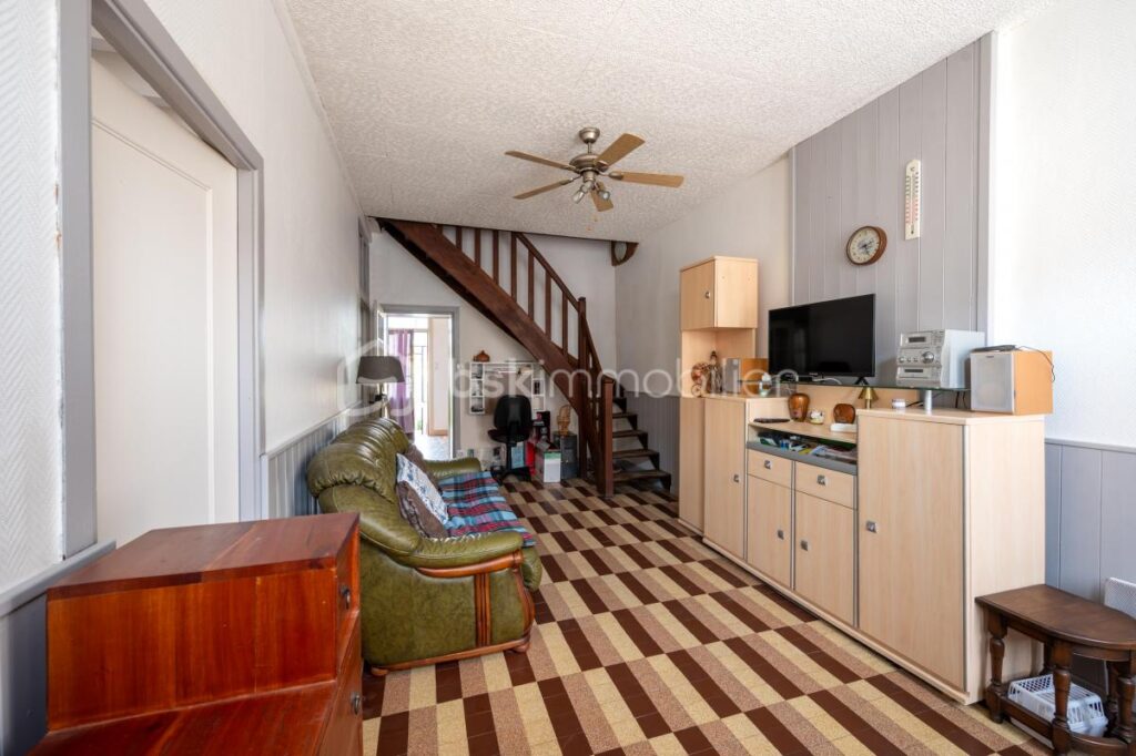 À vendre – Maison Type T4 – historique au cœur du quartier des Templiers à Valençay – 4 pièces – 3 chambres – 80 m²