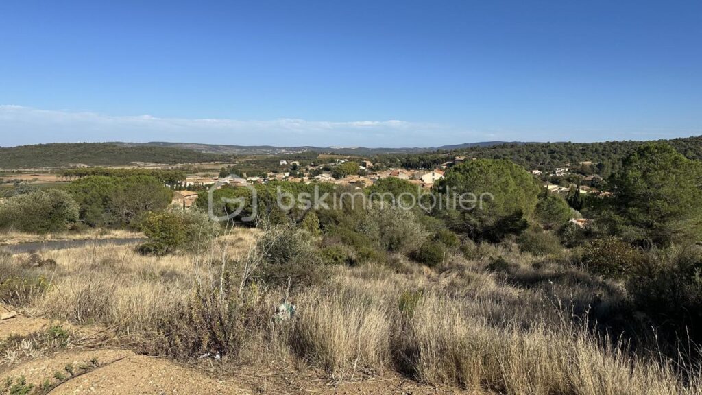 Boutenac – terrain constructible – vue imprenable – NR pièces – NR chambres – 682 m²