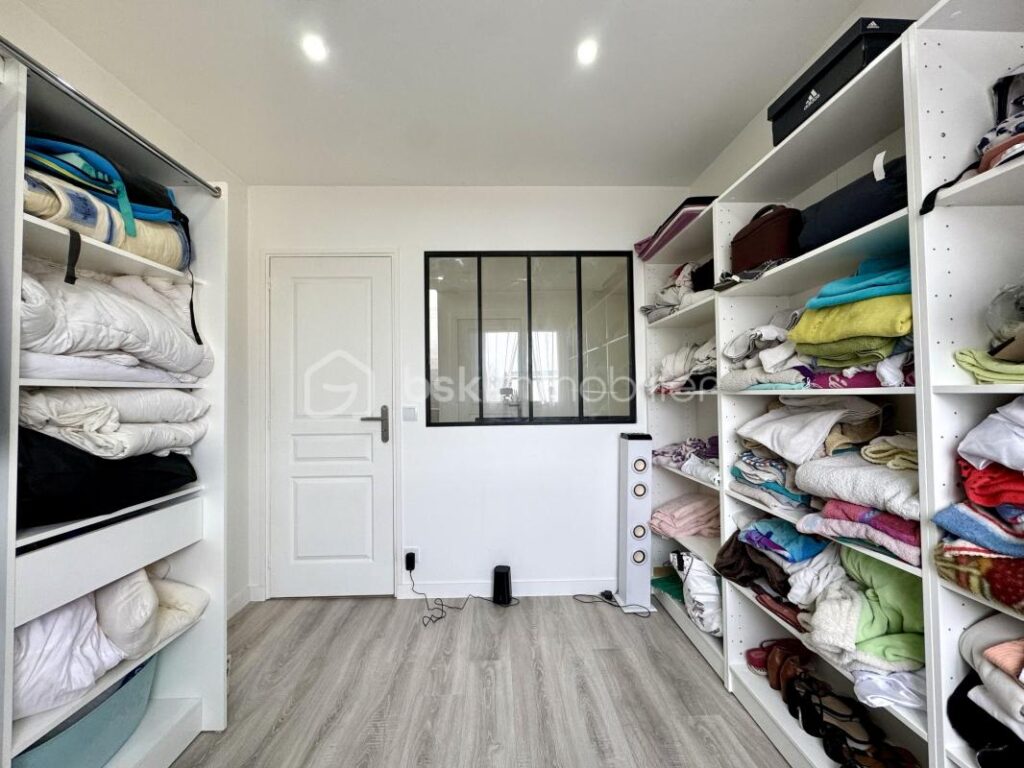 INVESTISSEMENT LOCATIF – 7 pièces – NR chambres – 160 m²