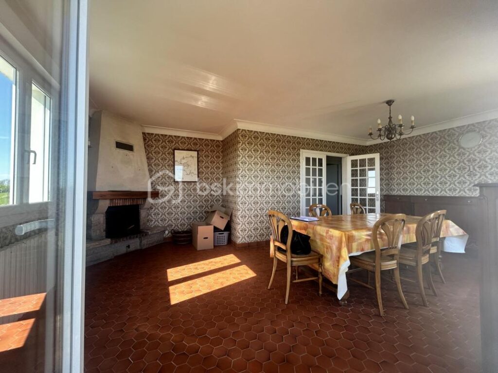 Maison vue mer en Finistère sud – 10 pièces – 7 chambres – 152 m²