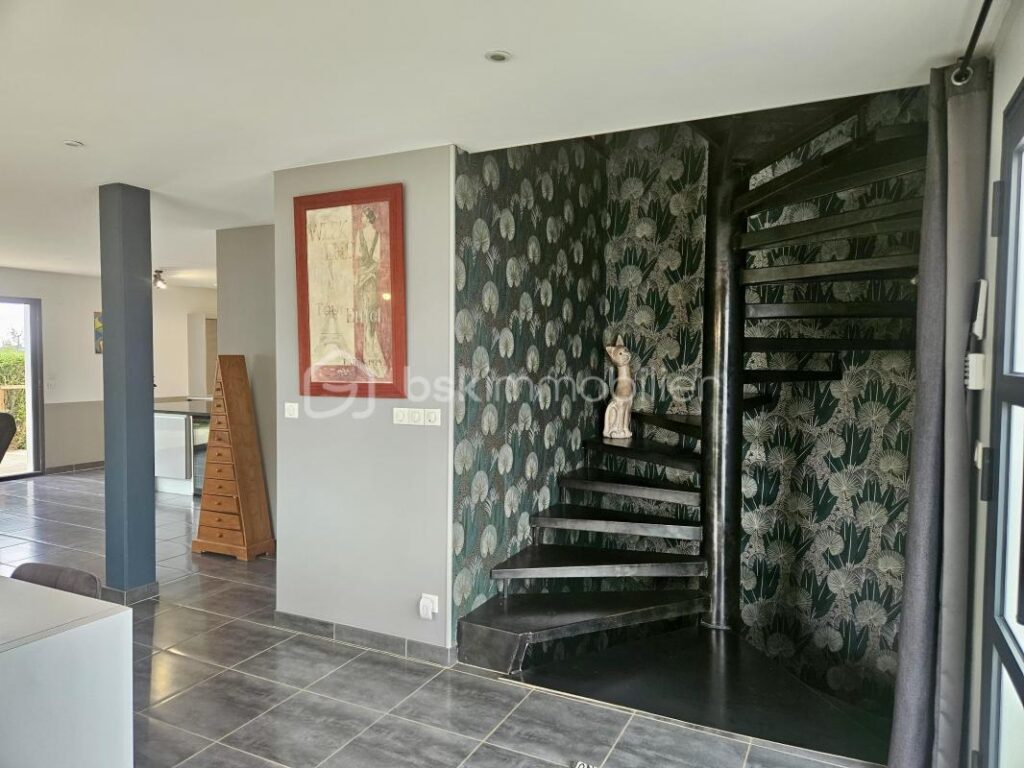 Maison 4 pièces 150 m² – 4 pièces – 3 chambres – 150 m²