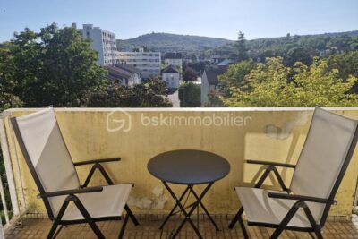 Appartement F3 80m² avec balcon et cave – 3 pièces – 2 chambres – 80 m²