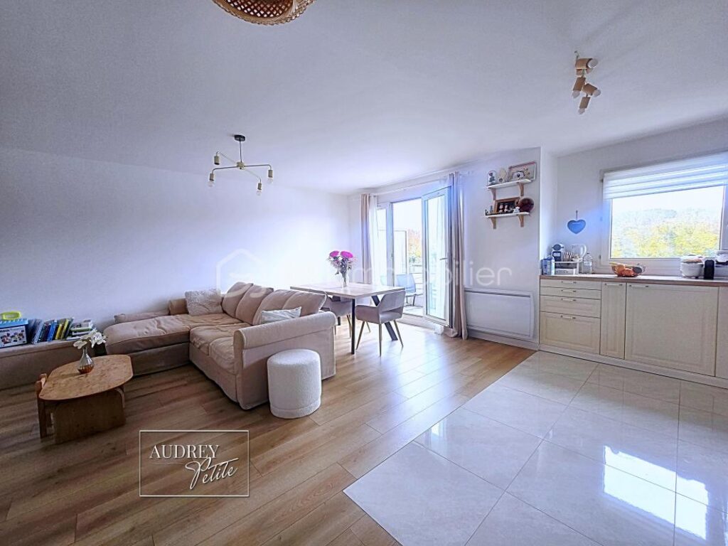 T2 lumineux de 50 m² avec balcon et vue sur Seine – Quartier du Val, Athis-Mons – 2 pièces – 1 chambre – 50 m²