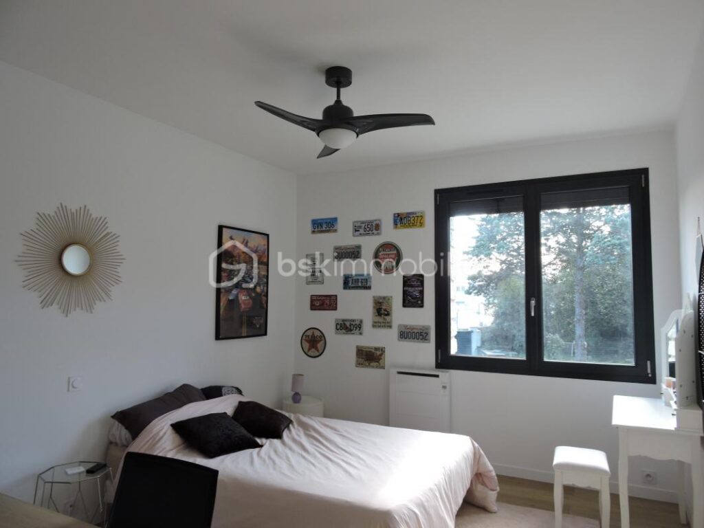 A SAISIR- MAGNIFIQUE VILLA DE PLAIN PIED AVEC PISCINE 7 PIECES -201m² TERRAIN CONSTRUCTIBLE SUR 3380 m² – 7 pièces – 6 chambres – 201 m²