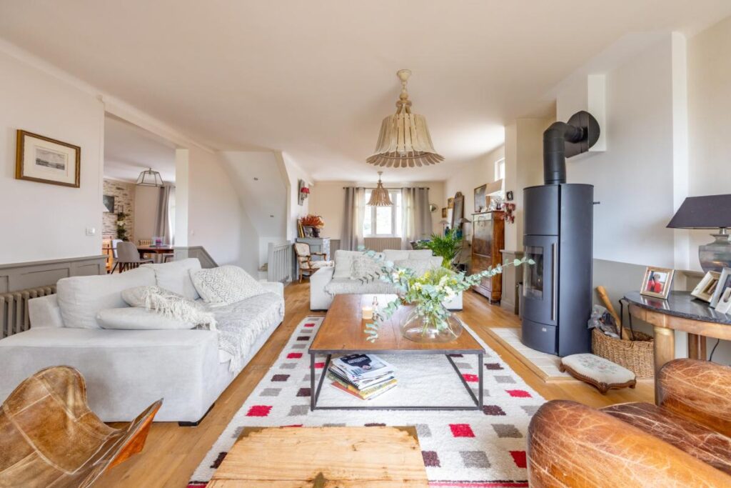 Maison années 50 – 6 pièces – 4 chambres – 170 m²