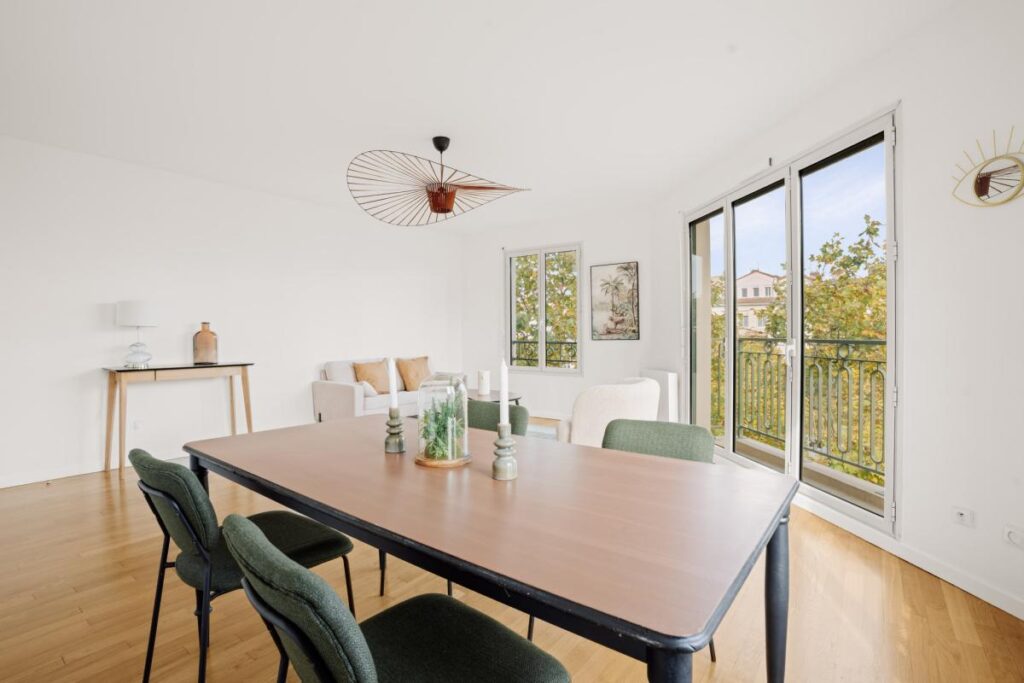 Superbe T3 avec vue dégagée sur le Boulevard de la Croix Rousse – 3 pièces – 2 chambres – 78 m²