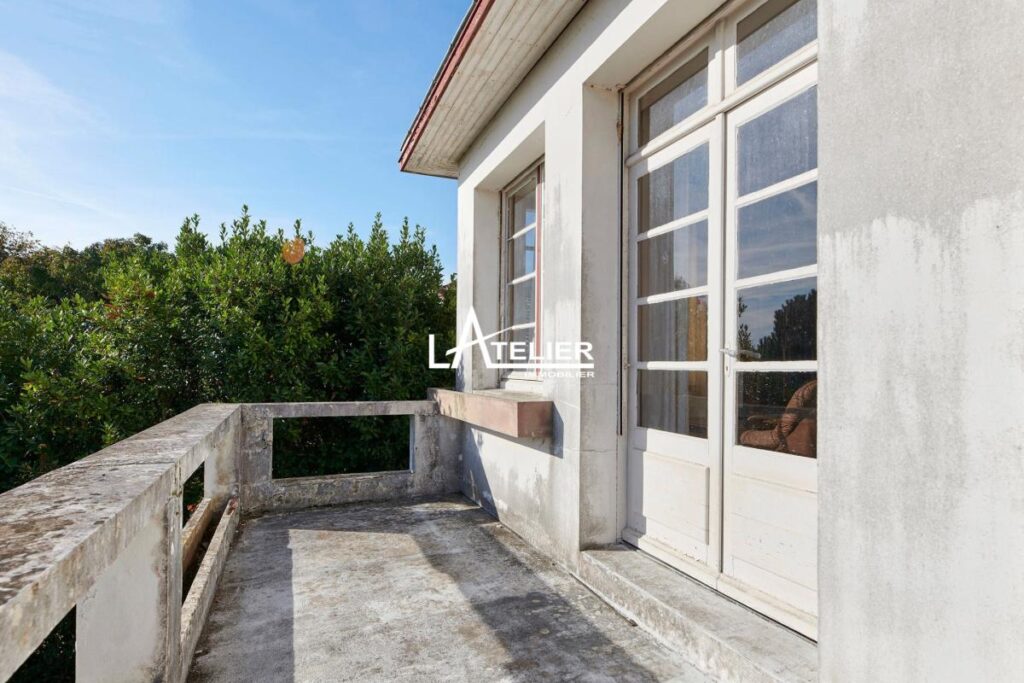 PORNIC Emplacement de choix, volume et potentiel à exploiter – 6 pièces – 4 chambres – 125 m²