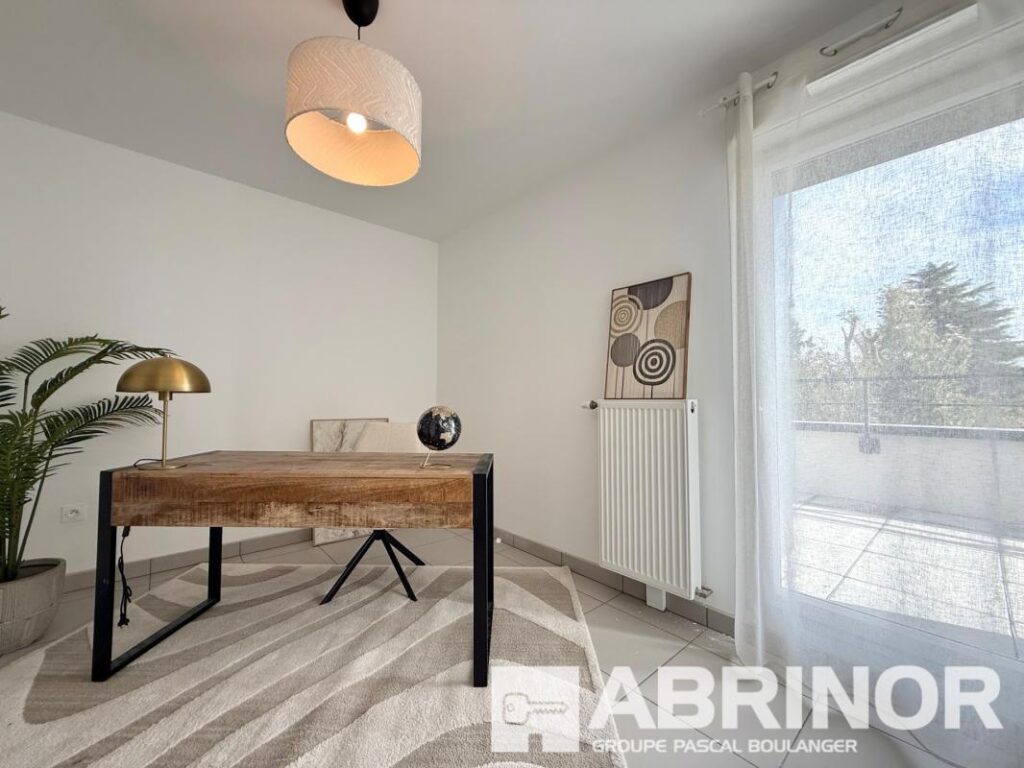 Appartement rare de 106 m² avec terrasse de 68 m² – Saint-Honoré – 5 pièces – 3 chambres – 106 m²