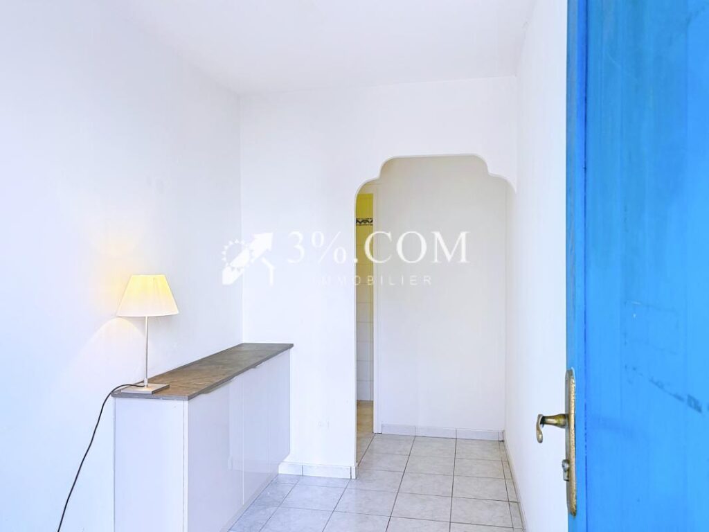 Charmante maison atypique de caractère avec terrasses, studi – 8 pièces – 4 chambres – 183 m²