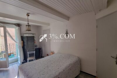 MAISON AVEC 2 CHAMBRES AU COEUR DE LA VILLE DE NYONS EN DROM – 3 pièces – 2 chambres – 55 m²