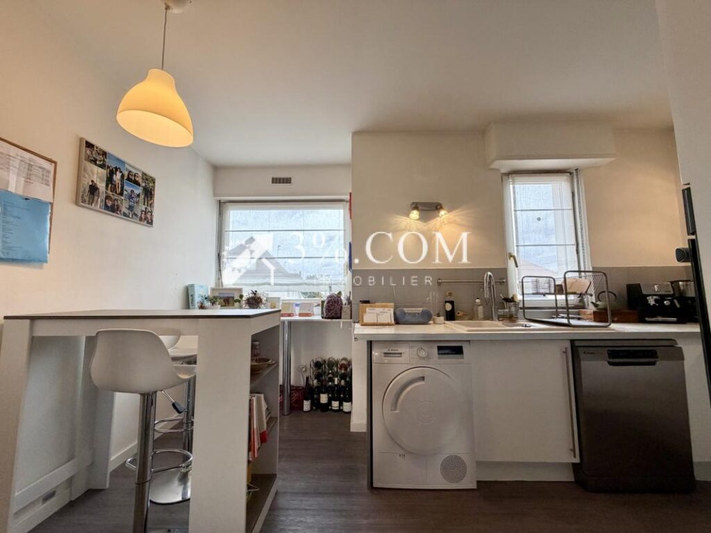 3%.COM – EXCLUSIVITÉ à SCHILTIGHEIM – Bel appartement de 4 p – 4 pièces – 3 chambres – 90 m²