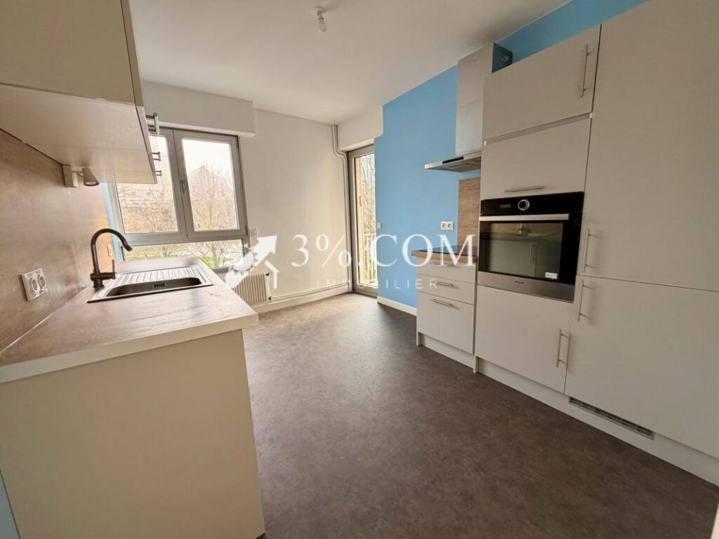 APPARTEMENT DE STANDING A 2 PAS DES REMPARTS – 4 pièces – 2 chambres – 92 m²