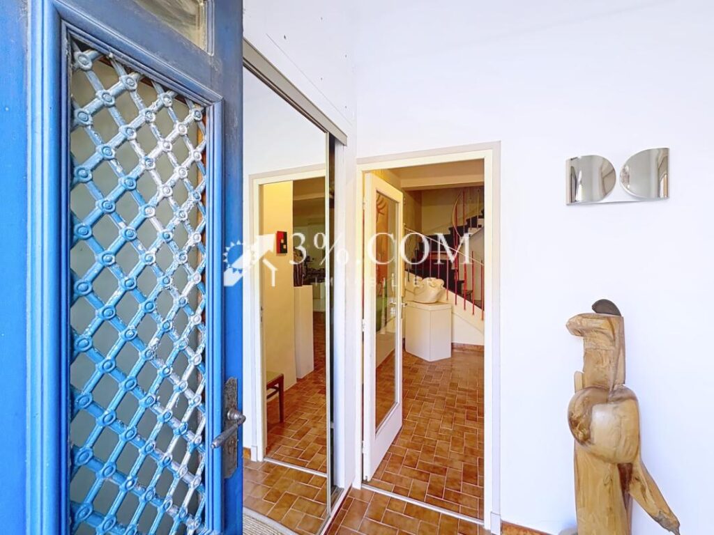 Maison atypique d’exception de 215 m2, 7 pièces, 3 chambres – 8 pièces – 3 chambres – 215 m²