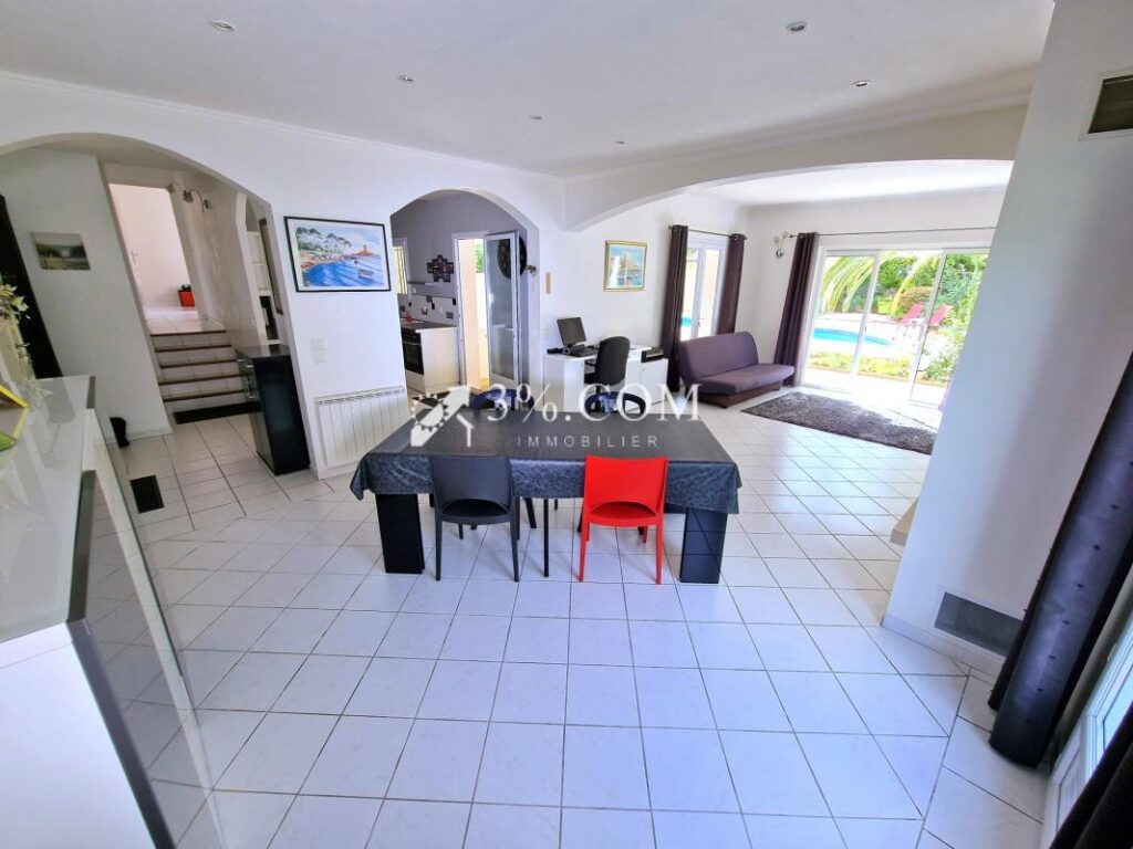 Splendide villa dans un écrin de verdure – 5 pièces – 4 chambres – 133 m²