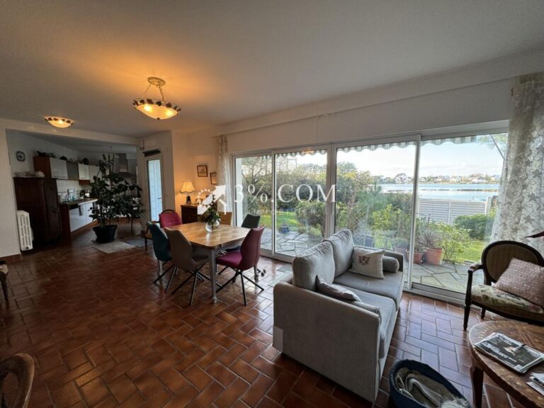 Maison familiale avec vue sur la Ria, 5 chambres – 6 pièces – 5 chambres – 173 m²