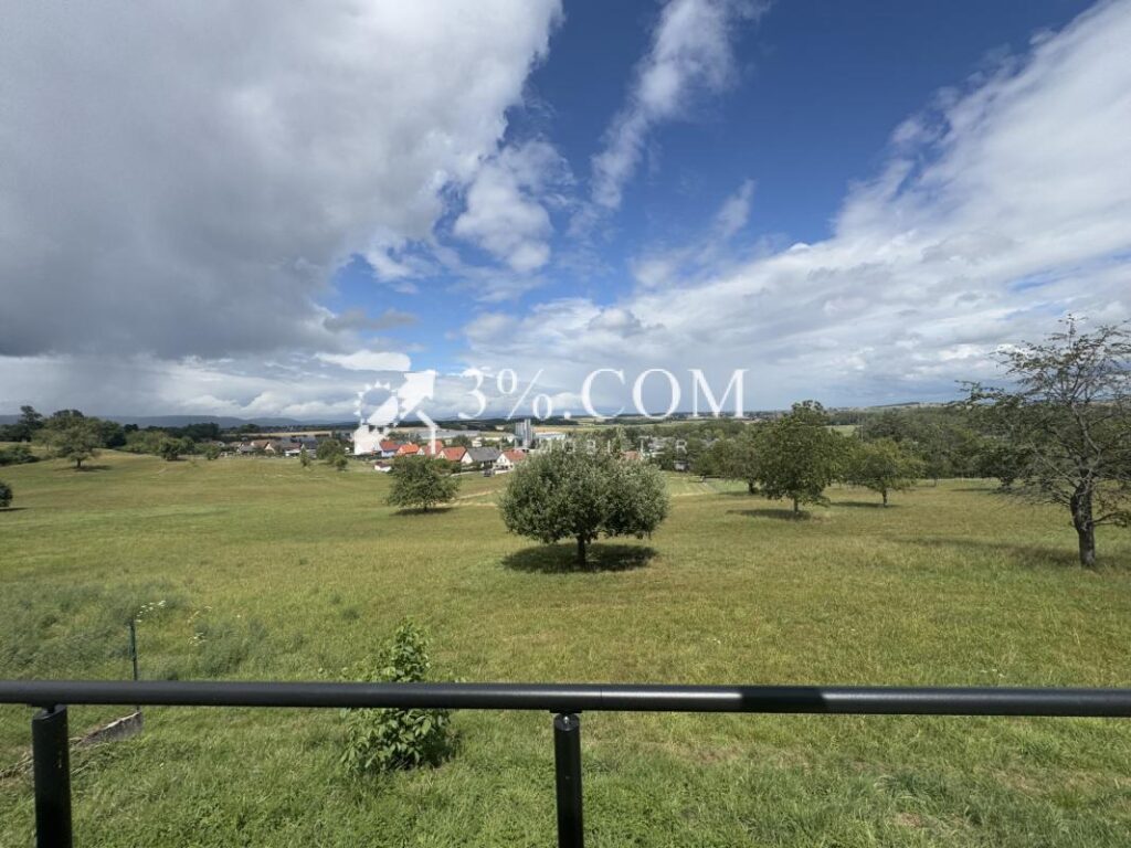 3%COM Belle maison avec vue panoramique – terrasse- piscine – 5 pièces – 3 chambres – 125 m²