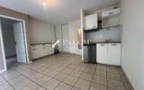 3%.COM Appartement F2 avec terrasse et parking – 2 pièces – 1 chambre – 33 m²