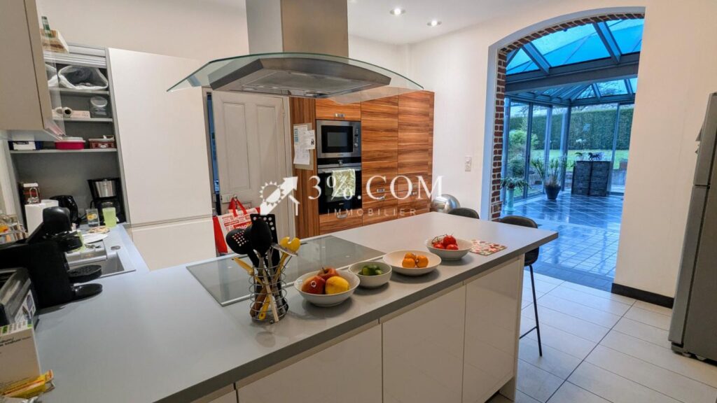 Propriété 7 pièces – 230 m2 – 7 pièces – 5 chambres – 230 m²