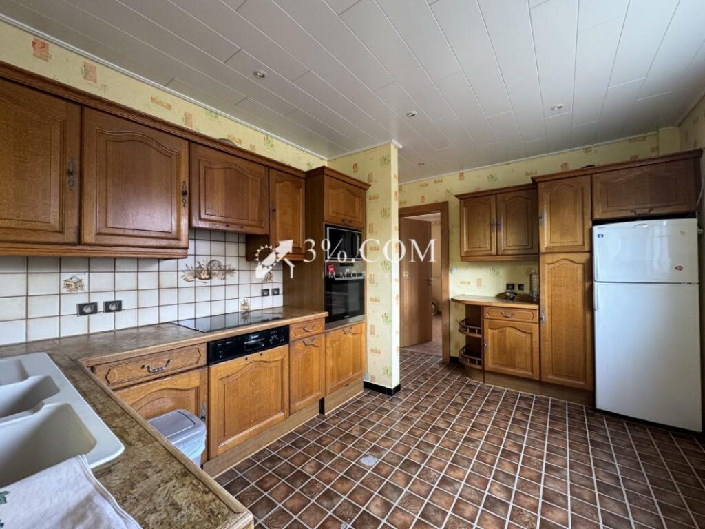 3%COM Jolie maison avec 4 chambres, véranda et jardin – 6 pièces – 4 chambres – 125 m²