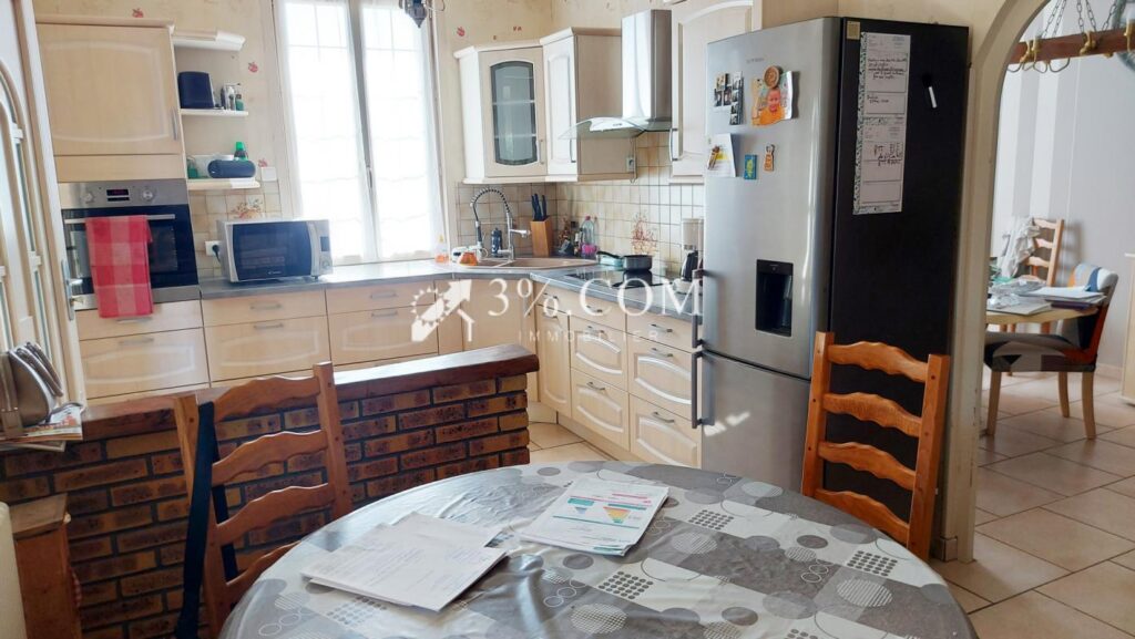 Secteur Gamaches : Pavillon rénové, 3 CH, veranda, sous sol – 6 pièces – 3 chambres – 126 m²