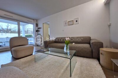 Atmosphère cosy en hypercentre pour cet appartement avec terrasse ! – 3 pièces – 2 chambres – 67 m²