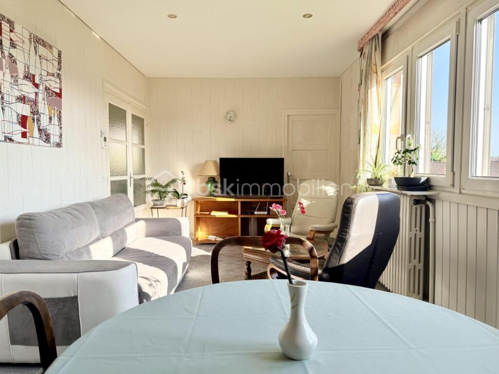 Maison individuelle 4 chambres, vue dominante – 5 pièces – 4 chambres – 99 m²