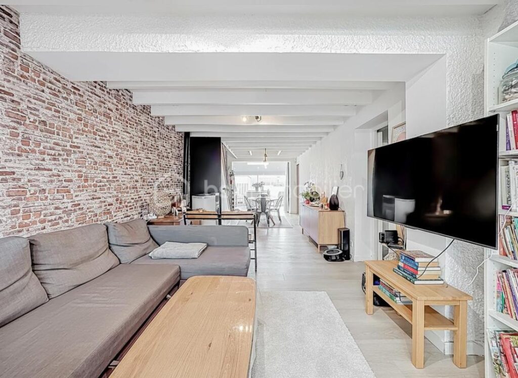 Villa T5 – 106 m² – Vue exceptionnelle sur les étangs – Appartement indépendant – DPE B – 5 pièces – 4 chambres – 106 m²