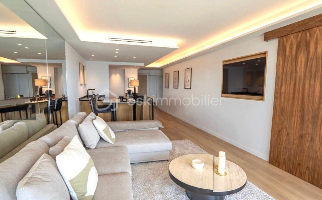 CANNES CROISETTE – APPARTEMENT 3 PIECES 89M² – VUE MER PANORAMIQUE – ÉTAGE ÉLEVÉ – 3 pièces – 2 chambres – 89 m²