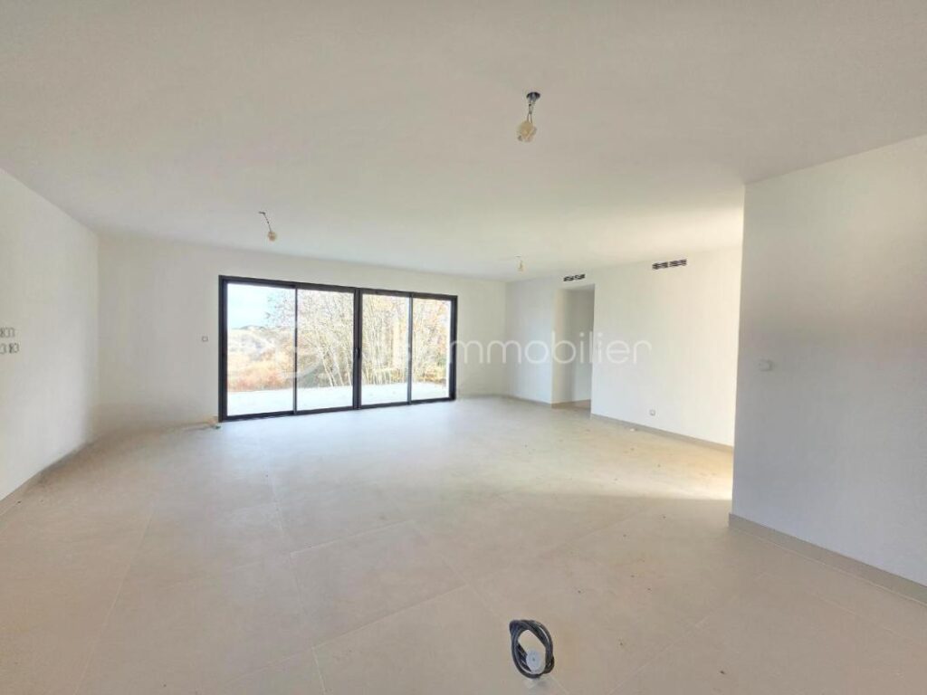 MAISON NEUVE RE2020- MOIRAX- 3 CHAMBRES- TERRAIN 1086 m² – 4 pièces – 3 chambres – 97 m²