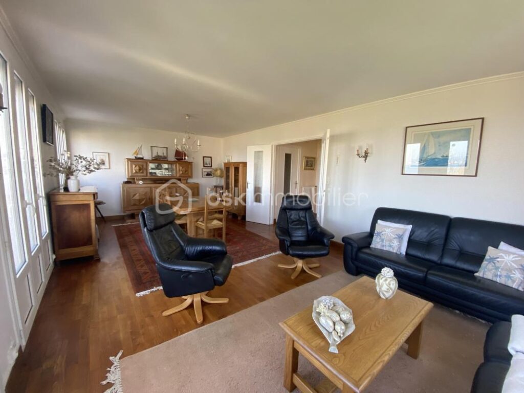 Grande maison familiale, vue mer – 11 pièces – 6 chambres – 220 m²