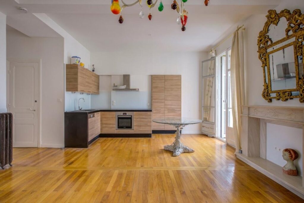 NICE CIMIEZ PALAIS BOURGEOIS – 3P – 66 m² – 3 pièces – 2 chambres – 66 m²