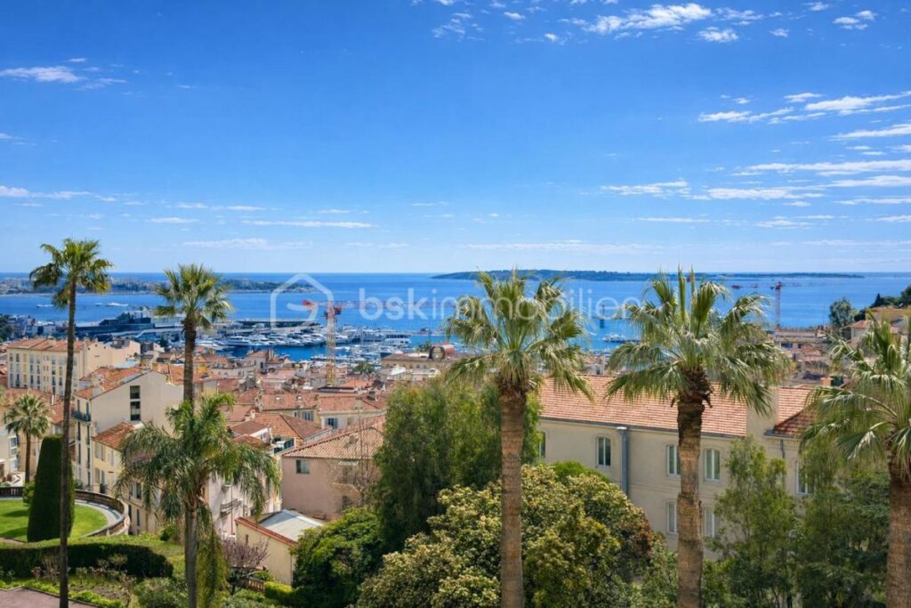 CANNES STANISLAS – APPARTEMENT 2 PIECES 61M² – VUE MER PANORAMIQUE – 5 MIN CENTRE VILLE – 2 pièces – 1 chambre – 61 m²