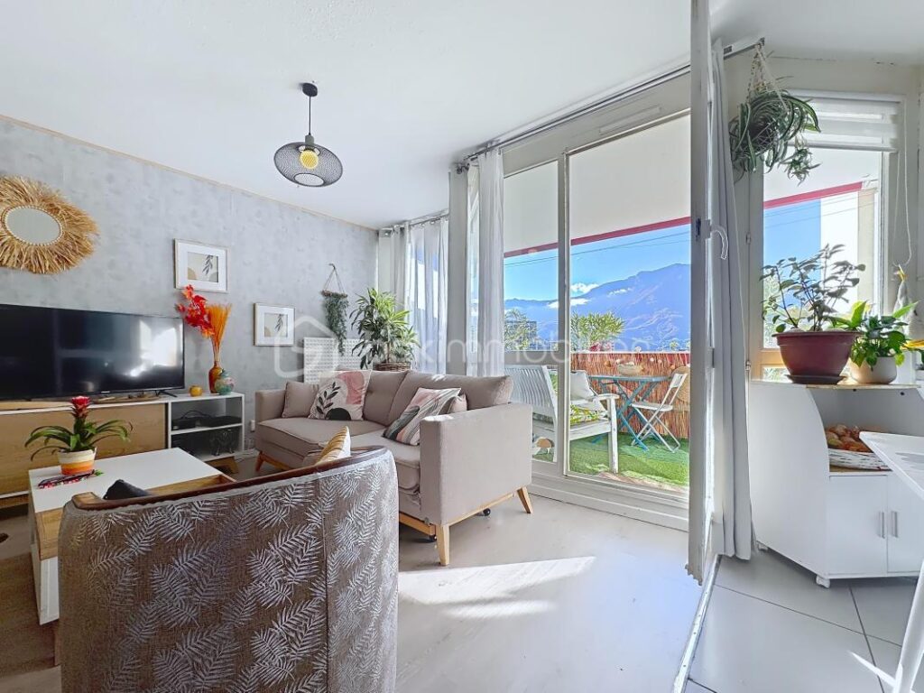 T3 prêt à vivre avec terrasse et parking en sous-sol – Vue exceptionnelle – 3 pièces – 2 chambres – 65 m²