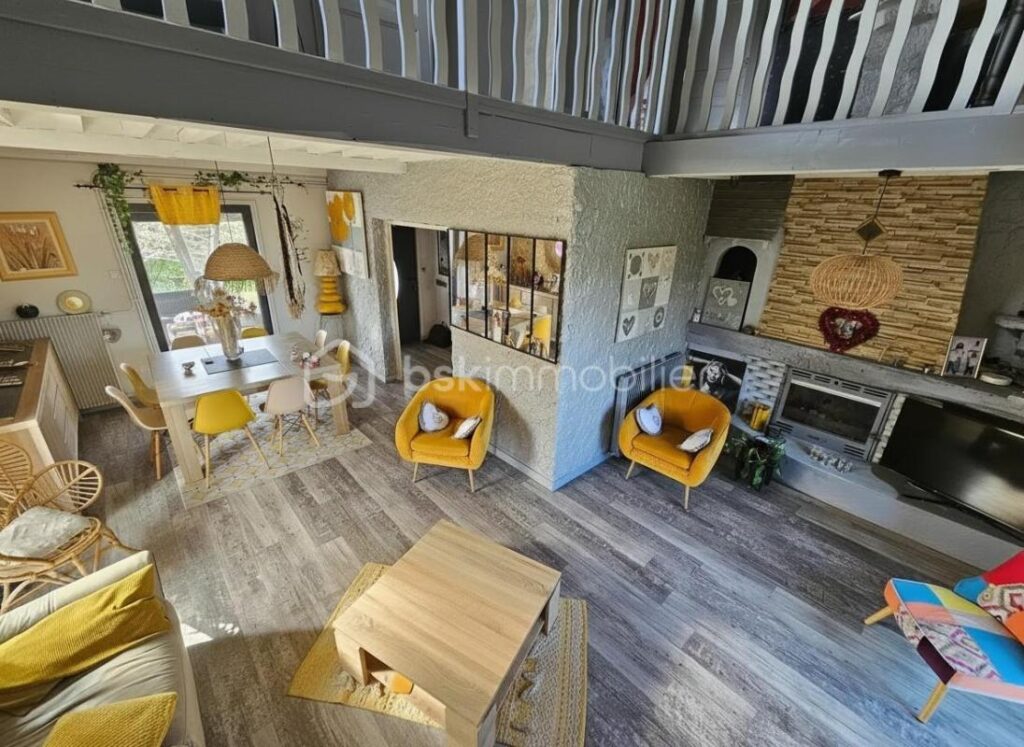 Maison rénovée avec vue campagne – Parigny – 6 pièces – 4 chambres – 120 m²