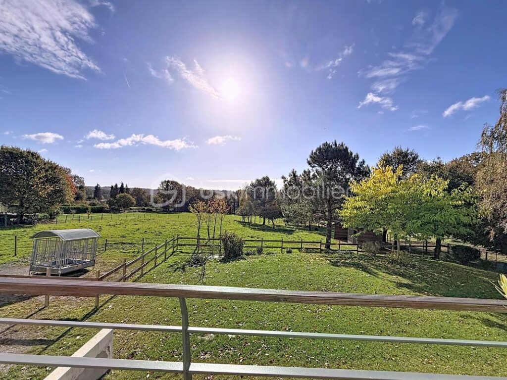 Maison contemporaine 136 m² – terrain 4 000 m² – grand séjour 60 m² – 10 min Redon – 5 pièces – 3 chambres – 136 m²