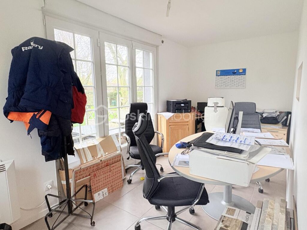 Maison familiale semi plain pied 148 m2 Libercourt – 7 pièces – 5 chambres – 147 m²