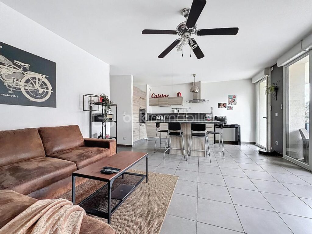 Appartement T3 de 67m2 avec terrasse – 3 pièces – 2 chambres – 66 m²