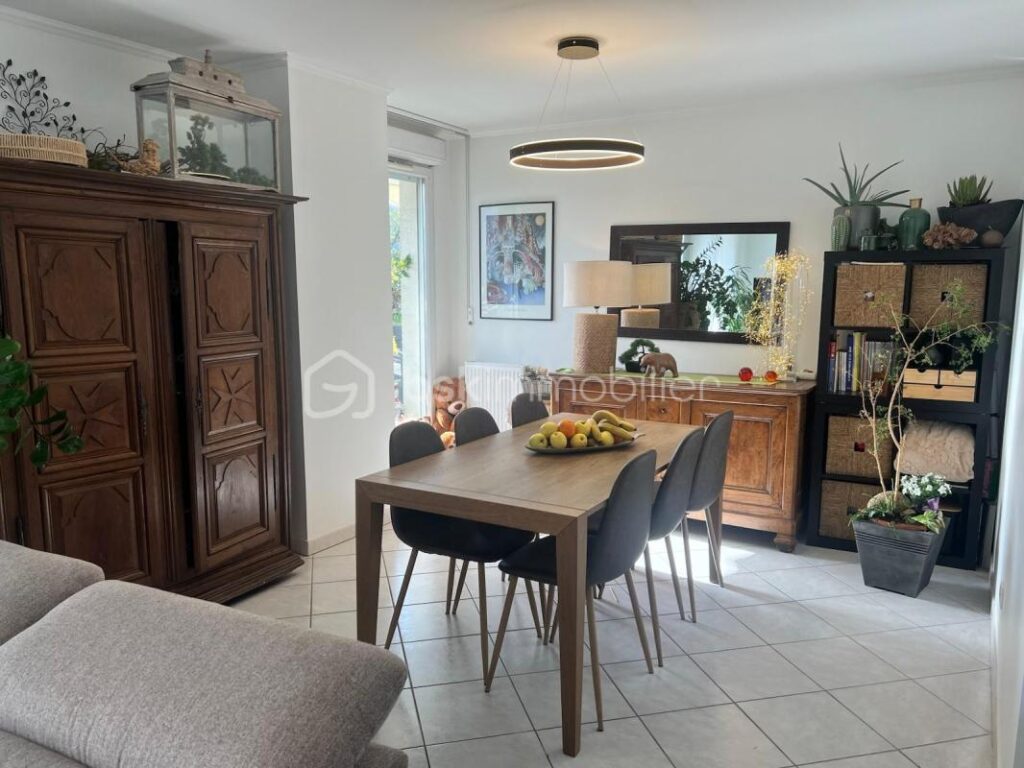 Appartement 100m2 T4 – 4 pièces – 3 chambres – 99 m²