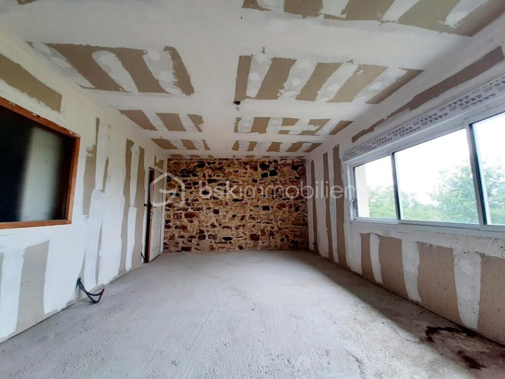 Maison 6 pièces 120 m² avec grange attenante – 6 pièces – 4 chambres – 120 m²