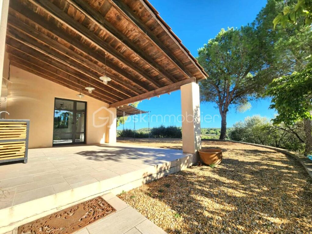 Superbe villa avec vue imprenable – 7 pièces – 4 chambres – 192 m²