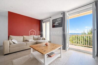 À vendre – Appartement de charme au cœur de Pommiers – 60m² – Vue vignes – 3 pièces – 2 chambres – 60 m²