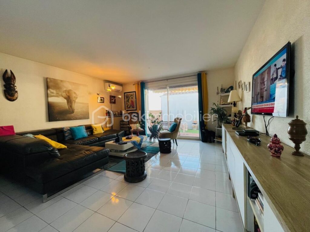 MAISON T5 AVEC PISCINE / ENVIRONNEMENT CALME – 5 pièces – 4 chambres – 125 m²