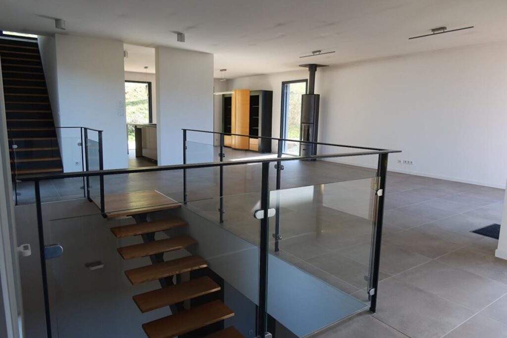 Maison d’architecte Besancon 7 pièce(s) 153 m2 – 7 pièces – 4 chambres – 153 m²