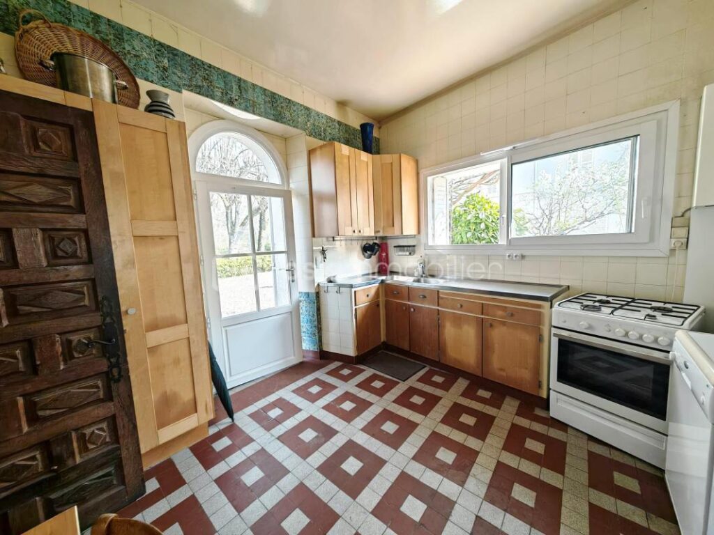 Maison de charme en bord de Seine – 5 chambres – 7 pièces – 5 chambres – 140 m²