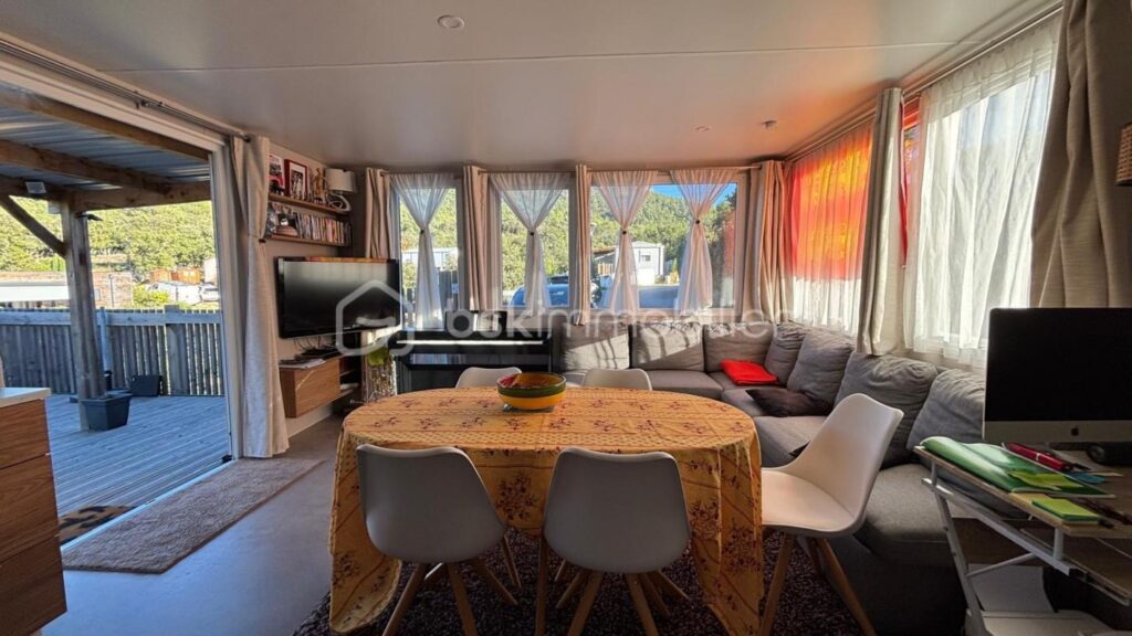 T4 récent et sa magnifique Terrasse à Rocbaron – 4 pièces – 3 chambres – 43 m²